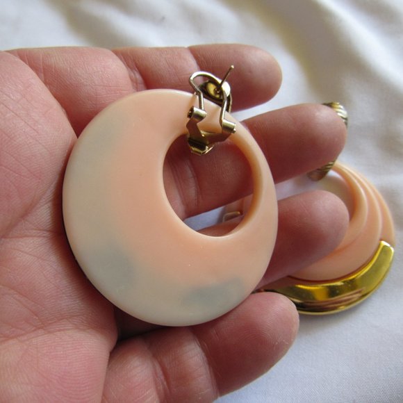 Salmon Pink and Gold Funky Hoop Earrings - Picture 2 of 2